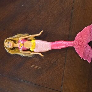 (J10) Mattel Barbie 2011 Pink and Yellow Mermaid with Blonde Hair